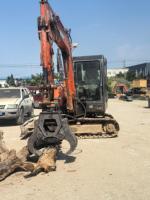 Cisaille à bois hydraulique robuste pour excavatrice, attache déchiqueteuse de souches avec cylindre haute force et moteur