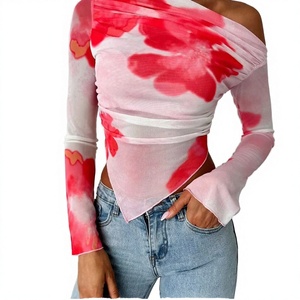 Haut court d'été pour femme style Y2K, imprimé floral dégradé tie-dye sur maille, sexy, épaules dénudées, manches longues, ourlet asymétrique, tricoté - Product Image 2