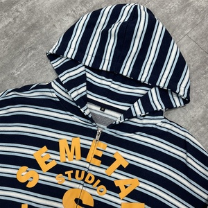 เสื้อฮู้ดดี้ทรงหลวมแบบมีซิป ผ้าคอตตอนพิมพ์ลายทาง น้ำหนักมาก แบบดรอปโชลเดอร์ ผลิตโดยผู้ผลิตเสื้อฮู้ดดี้แบบมีซิปสั่งทำพิเศษ - Product Image 3