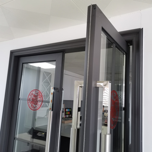 Portes battantes en aluminium à <span class=keywords><strong>double</strong></span> vitrage de conception extérieure commerciale française moderne, <span class=keywords><strong>porte</strong></span> patio en verre à cadre en aluminium intérieur - Product Image 3