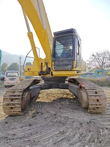 Excavadora Usada Komatsu Original de Japón de 45 Toneladas, Modelos PC450, PC450-8, PC400, PC300, PC350, PC360, PC240, PC220 en Venta - Product Image 3