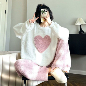 Invierno <span class=keywords><strong>amor</strong></span> cuello redondo pijamas medio terciopelo mujeres dibujos animados dulce pijama térmico traje ropa de dormir conjuntos - Product Image 6