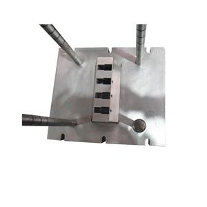 Oferta Especial: Molde de Inyección de Metal Multicavidad con Sistema Hot Runner, OEM/ODM, para Piezas Pequeñas de Plástico, Hebillas, Soportes y Bloques de Fijación - Product Image 2