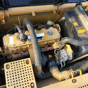 Excavatrice sur chenilles hydraulique Caterpillar Cat330D d'occasion, 30 tonnes, modèle 2022, origine Japon, incluant pompe et roulement - Product Image 6