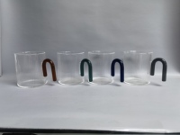 Article chaud tasse en verre à paroi unique avec poignée de couleur tasse en verre borosilicate