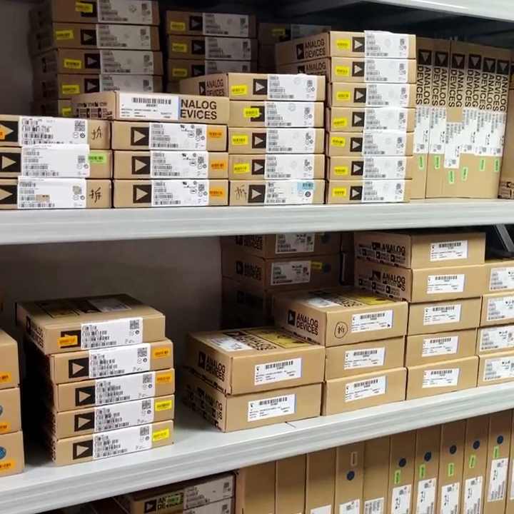 Analog Devices ADM809TARTZREEL7 Microprocessor Supervisory Circuit IC