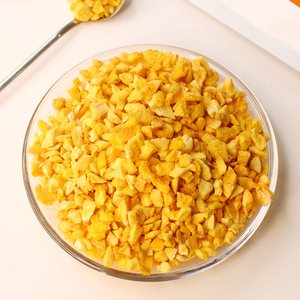 Conejo <span class=keywords><strong>mango</strong></span> golosinas comida a granel manzana <span class=keywords><strong>en</strong></span> cubitos seco dulce plátano seco fruta para conejito conejillo de indias hámster verduras fruta aperitivos secos - Product Image 2