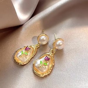 Dorado Frances Vintage Elegante popolare Perla Flor romantica Pintura Al Oleo Moda Joyeria Pendientes Para Aniversario - Product Image 3