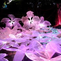 Anpassbare Traumhafte Blumen-Chinesische Laterne Handgefertigte Wasserdichte Festival-Laterne für Garten- und Parkdekoration bei Nacht