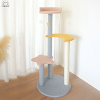 Arbre à chat multi-niveaux Star Moon Cloud avec griffoir en sisal, tour d'escalade pour chat en peluche douce et jouets suspendus pour chats d'intérieur