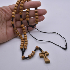 Natural Wooden Cross Bead Necklace Hand-Woven Unisex Jewelry Yiwu Origin - Product Image 4