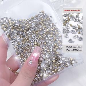 1440個のマルチサイズチェコクリスタルラインストーン、輝くシルバー/ゴールドトーンのミックスジェムストーン、ネイルデコレーション、ファッション装飾用 - Product Image 6