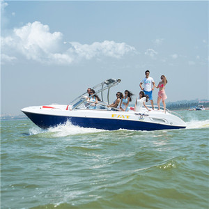 Yate de Fibra de Vidrio para 6 Pasajeros, Lancha Rápida Económica con Motor - Product Image 5