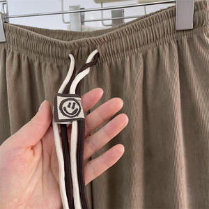 <span class=keywords><strong>Pantaloni</strong></span> <span class=keywords><strong>Donna</strong></span> in <span class=keywords><strong>Velluto</strong></span> <span class=keywords><strong>a</strong></span> <span class=keywords><strong>Coste</strong></span> <span class=keywords><strong>a</strong></span> Gamba Larga con Coulisse <span class=keywords><strong>a</strong></span> Vita Alta Stile Coreano <span class=keywords><strong>Pantaloni</strong></span> da Tuta Larghi Y2k Casual - Product Image 3