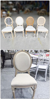Chaise de restaurant empilable de luxe moderne en métal avec rembourrage doux pour événements et mariages
