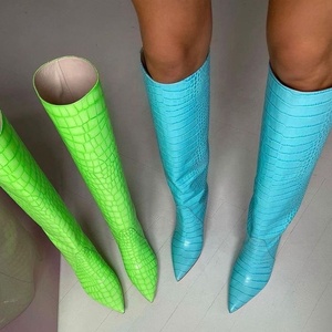 Botas de cuero con estampado animal verde fluorescente, botas cortas hasta la rodilla, zapatos de moda de invierno, tacón con punta puntiaguda, talla grande 43 - Product Image 4