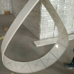 Plafond en <span class=keywords><strong>PVC</strong></span> de Dubaï Design 250x7.5mm Panneau <span class=keywords><strong>blanc</strong></span> brillant pour les Philippines Bande de ventilation Panneau ignifuge Fonction Easy Grid - Product Image 4