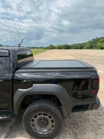 Cache-coffre électrique rétractable OEM ODM, étanche, avec fonction de verrouillage, en alliage d'aluminium, pour Ford Ranger Pickup