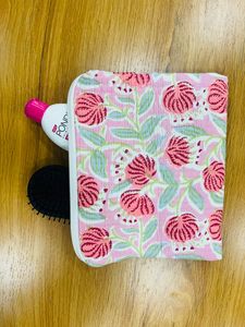 Flower Design Floral Cotton Quilted Flat Pouches Toiletry Pouch Bridesmaid Gifts Proposal Cosmetic Bag Women Large Capacity - Product Image 3