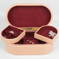 Boîte de rangement à bijoux en bois de luxe, design ovale laqué piano, artisanale, plusieurs plateaux, coffre à bijoux pour un rangement précieux