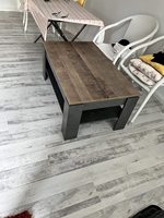 Table basse bicolore en bois avec compartiment de rangement ouvert, table de salon contemporaine, table de cocktail