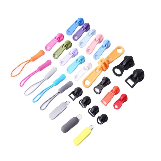Custom Logo Soft PVC TPU Rubber Rope Pull Zipper Slider with Heart Pattern Nickel-Free Silicone Zip Pullers