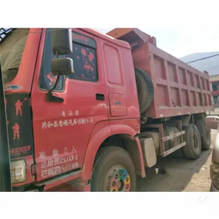 2011 दूसरे हाथ डंप ट्रक 6x4 30 टन का इस्तेमाल चीनी टिपर ट्रक बिक्री के लिए