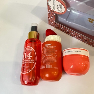 Set de Viaje de 3 Piezas, Colección de Perfumes de Marca, Set de Regalo para el Cuidado de la Piel, Spray Corporal, Lociones Perfumadas, Perfume para Mujer - Product Image 4