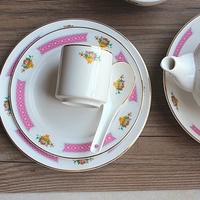 Nouvelles assiettes et bols en céramique vintage à bord doré, motif fleur de prunier, rétro, pour fruits, riz, nouilles, desserts, avec cuillères et pots ovales