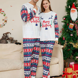 Ensemble Pyjamas de Noël Famille Imprimé Mode Père Mère Enfants Chien Tenues Assorties Famille Vêtements de Nuit - Product Image 2
