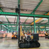 Máquina Perforadora de Estacas Helicoidales con Certificación CE, Rendimiento Estable en Temperaturas Extremas de 50°C ° C, Soporte para OEM/ODM y Suministro al por Mayor