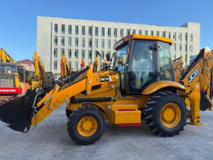 Chargeuse-pelleteuse JCB 3CX entièrement nouvelle et haute performance, machine polyvalente pour l'excavation en bord de route et le chargement de matériaux - Product Image 1