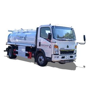 Fabriek Sinotruk Howo 10000 Liter Brandstof Tanker Truck Brandstof Bowser Met Dispenser En Debiet Meter - Product Image 1