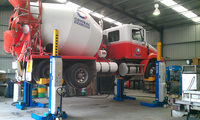 Maxima Schwerlast-Vier-Säulen-LKW-Hebebühne mit Hydraulikzylinder, 580 kg, FC75, Kabelgesteuerte Säulen, CE-zertifiziert, 24 Monate Garantie