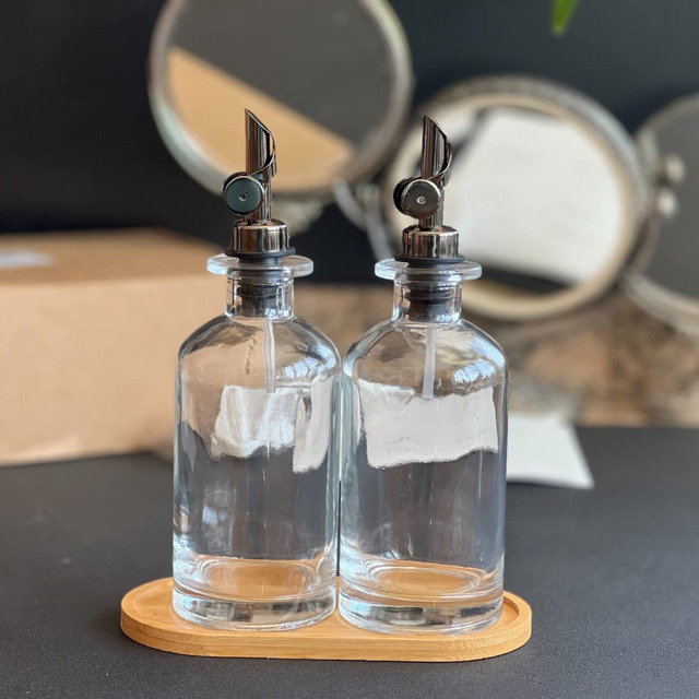 High Quality 16oz Borosilicate Glass Cylinder Olive Oil Vinegar Dispenser Cork Sealing Decal Weighted Pour Spout Coffee Syrup
