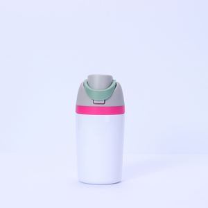 Nouveautés 2026 : Bouteille d'eau isotherme en acier inoxydable par sublimation, 24 oz, pour le voyage, avec couvercle anti-fuite - Product Image 1