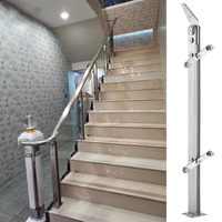 Système de balustrade en verre trempé résistant à l'eau en acier inoxydable de Foshan, rampe d'escalier commerciale, design industriel pour appartement