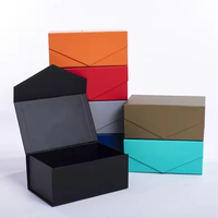 Boîte cadeau magnétique rigide verte personnalisée de 7 pouces avec revêtement UV et doublure en éponge pour l'emballage de bougies et de fleurs pour la Saint-Valentin