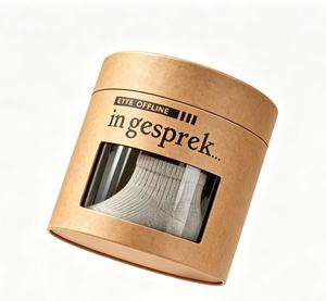 Emballage personnalisé en tube de papier kraft écologique avec fenêtre transparente en PVC, boîte cylindrique en papier pour l'emballage de vêtements, d'écharpes, de t-shirts, de serviettes - Product Image 1