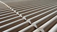Panneaux muraux européens modernes en bois massif 3D flexibles, insonorisants, avec un design cannelé et une surface Alpi pour usage domestique