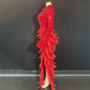 Novance Y4710 Prodotti all'Ingrosso <span class=keywords><strong>Abito</strong></span> da Sera Elegante da Donna di Lusso <span class=keywords><strong>Rosso</strong></span> con Piume Strass Paillettes e <span class=keywords><strong>Spacco</strong></span> Alto - Product Image 2