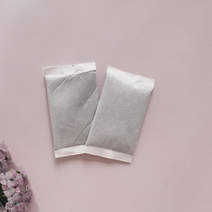 Sachets de poche à chaleur instantanée pour mains chaudes activés par l'air CE ISO MSDS Patch auto-chauffant jetable Coussin chauffant adhésif Chauffe-mains - Product Image 6