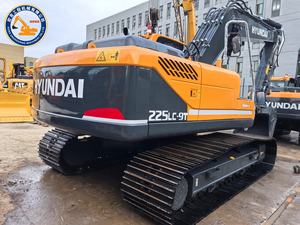 Excavadora de cadenas Hyundai 220LC-9 usada, modelo 2021, peso operativo de 20.33 toneladas, cucharón de 1.2m3, motor de 110KW, hidráulica de alta potencia. - Product Image 2