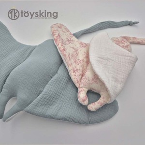 Peluche di <span class=keywords><strong>Manta</strong></span> in Doppia Garza di Cotone - <span class=keywords><strong>Animale</strong></span> di Peluche Super Morbido e Abbracciabile, Decorazione per Cameretta, Giocattolo Sicuro per Neonati - Product Image 4