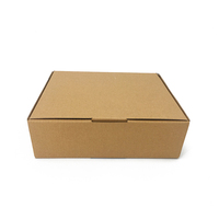 Boîtes d'expédition en carton ondulé noir mat écologiques et recyclables personnalisées en gros, logo en relief UV, poignée, chaussettes, cadeaux