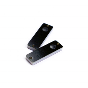 PCB3310 33x10mm pequeña etiqueta RFID UHF antimetal para seguimiento de herramientas - Product Image 4