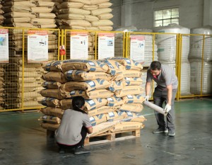 PA6 20%GF Modified Reinforced Plastic Granules Flame Retardant <strong>Nylon</strong> 6.6 Pa66 Gf 30 Gf50 Raw Material Volar <strong>Resin</strong> Per Kg - Product Image 4