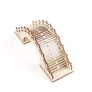 Ours d'or petit meuble de <span class=keywords><strong>cage</strong></span> pour animaux de compagnie avec échelle en bois décoratif <span class=keywords><strong>Hamster</strong></span> tour accessoires d'escalade motif solide jouets de couinement - Product Image 4