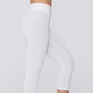 Leggings de <span class=keywords><strong>yoga</strong></span> capri taille haute en <span class=keywords><strong>coton</strong></span> léger et tendance pour femmes - Product Image 6