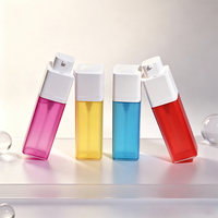 Flacon pompe airless carré de 30 ml en gros pour produits de soin, base de maquillage et sérum